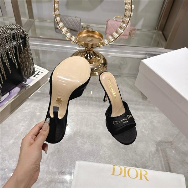 20251128184321614 250